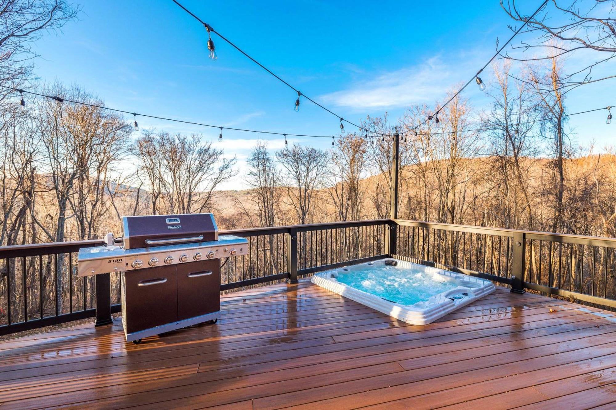 Shenandoah Yurt: Hot Tub~Wood Stove~Wifi~Evcharger Villa Stanley Exterior photo