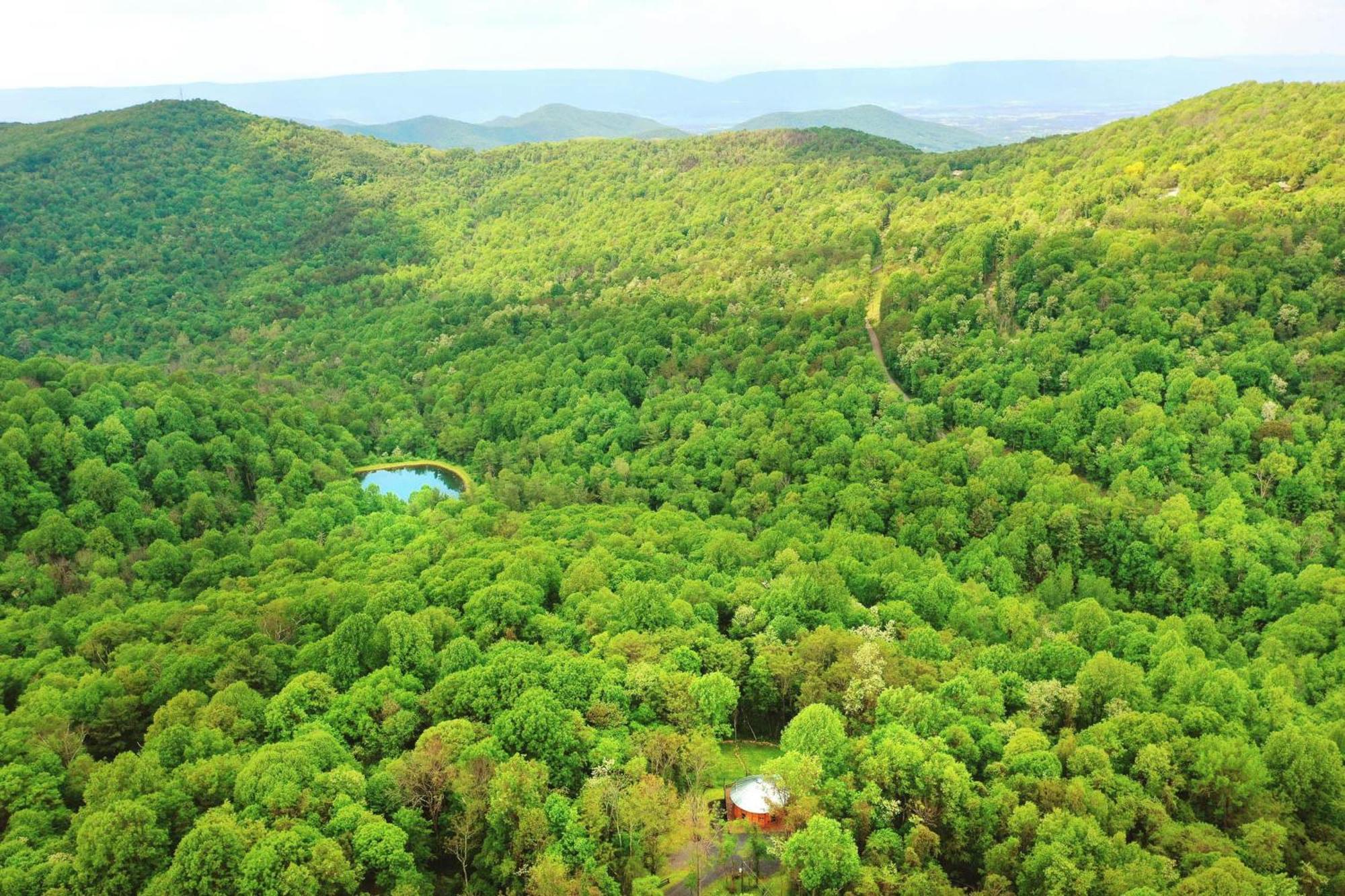 Shenandoah Yurt: Hot Tub~Wood Stove~Wifi~Evcharger Villa Stanley Exterior photo