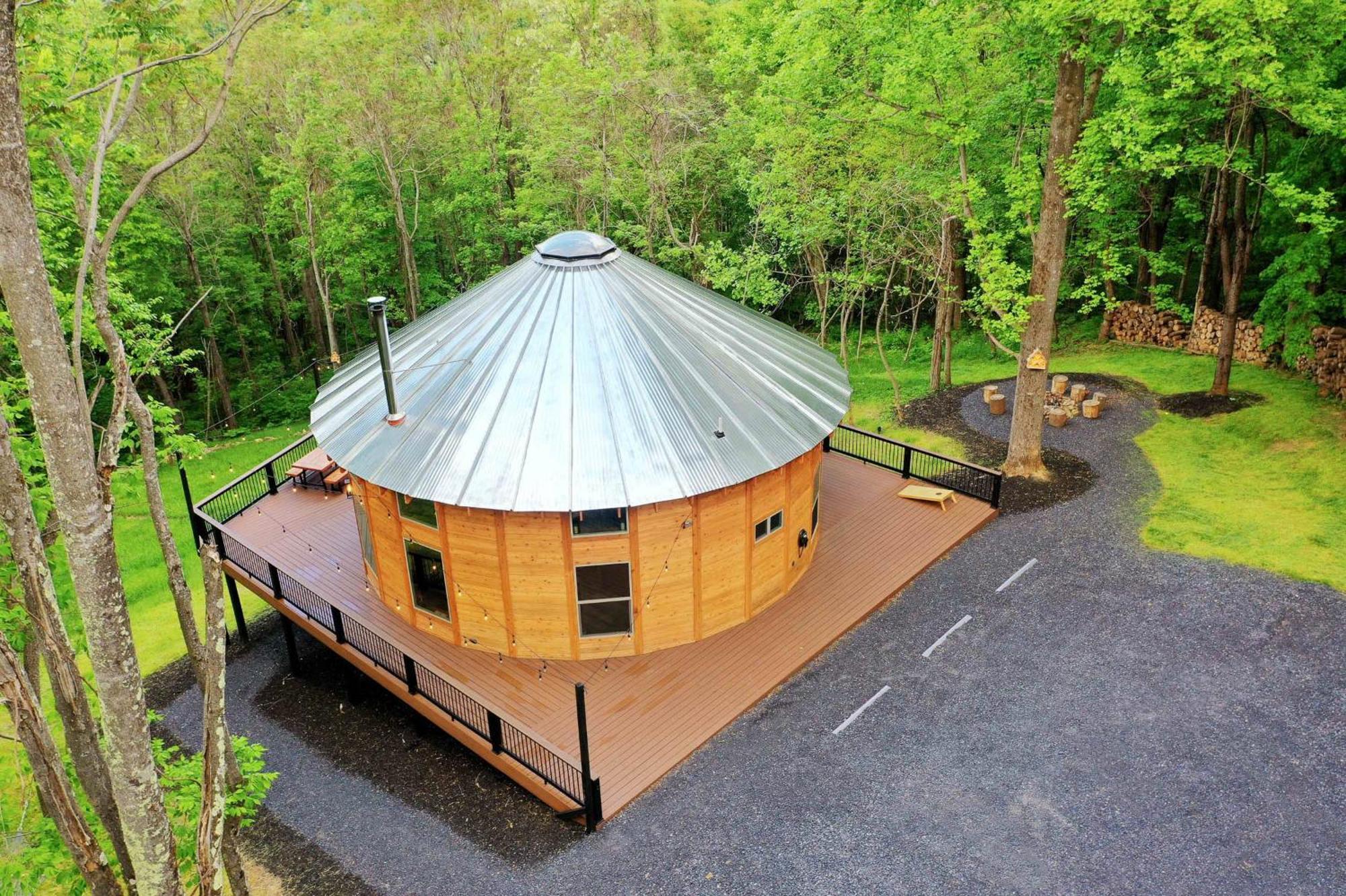 Shenandoah Yurt: Hot Tub~Wood Stove~Wifi~Evcharger Villa Stanley Exterior photo